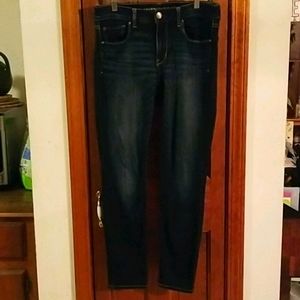Women's American Eagle size 8 short skinny jeans